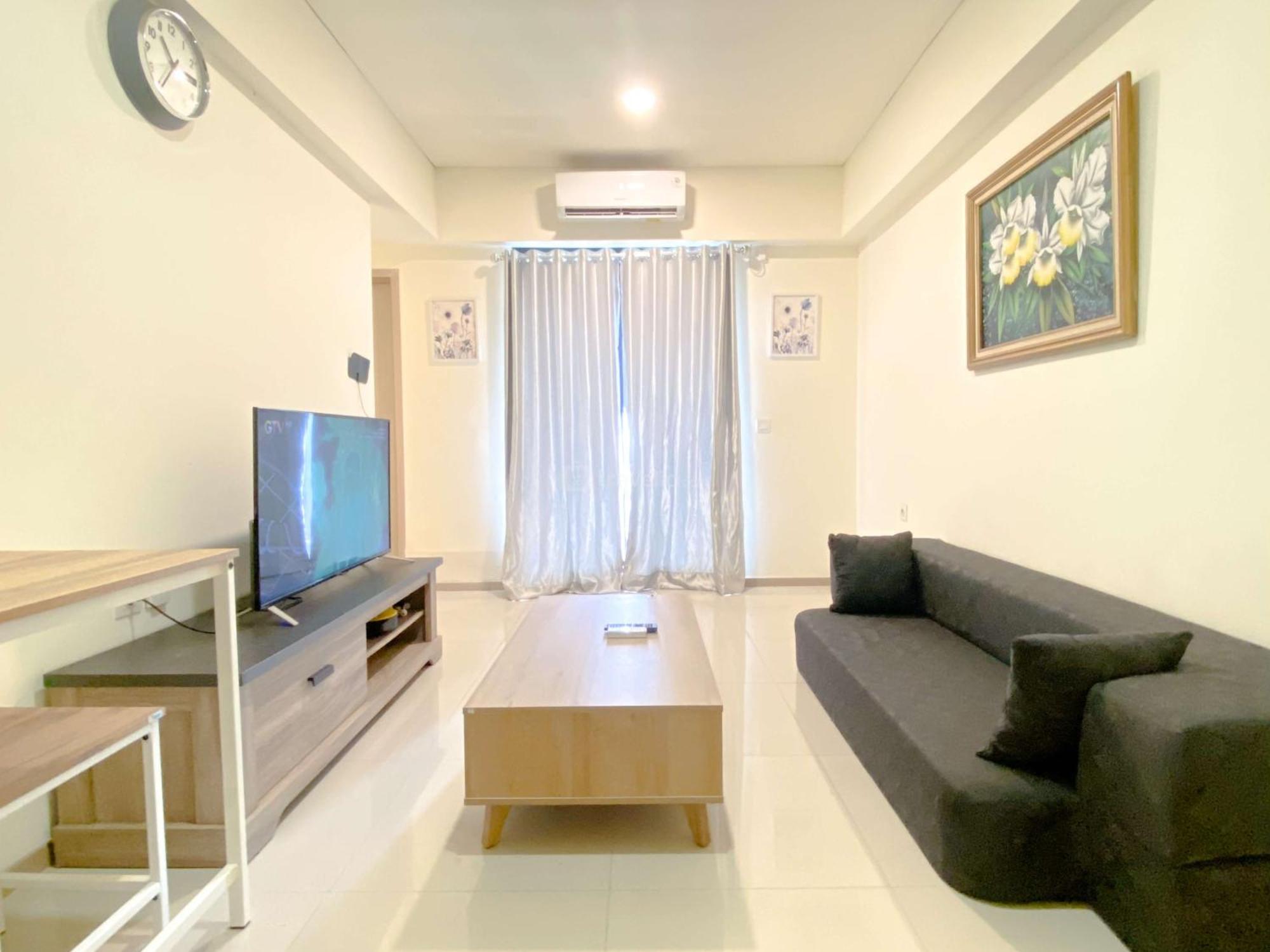 Comfortable Living 2Br At Meikarta Apartment By Travelio Cikarang Exterior foto